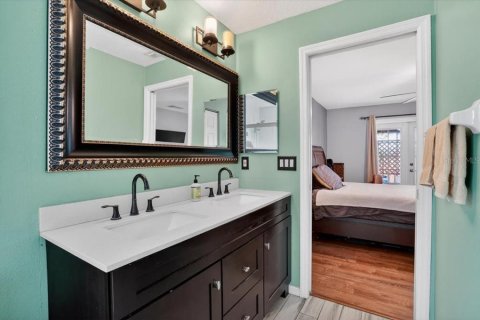 Villa ou maison à vendre à Sarasota, Floride: 3 chambres, 141.58 m2 № 2420330 - photo 26