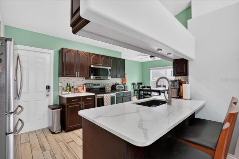 Villa ou maison à vendre à Sarasota, Floride: 3 chambres, 141.58 m2 № 2420330 - photo 14