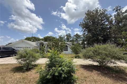 Casa en venta en Spring Hill, Florida, 3 dormitorios, 201.51 m2 № 2219653 - foto 2