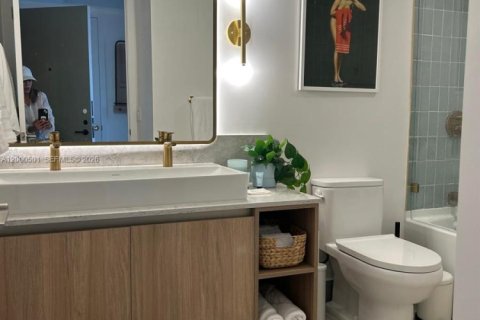 Condominio en venta en Miami, Florida, 1 habitación № 2076016 - foto 18