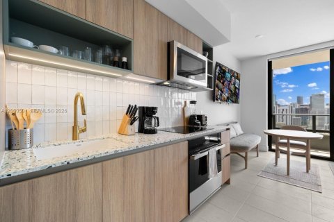 Condominio en venta en Miami, Florida, 1 habitación № 2076016 - foto 4