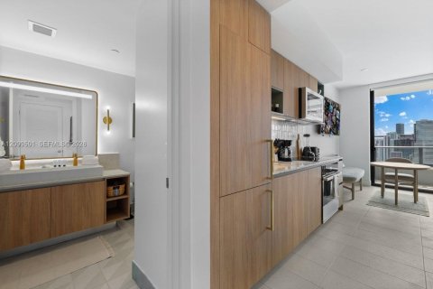 Condominio en venta en Miami, Florida, 1 habitación № 2076016 - foto 5