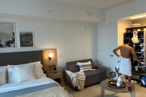 Condominio en venta en Miami, Florida, 1 habitación № 2076016 - foto 3