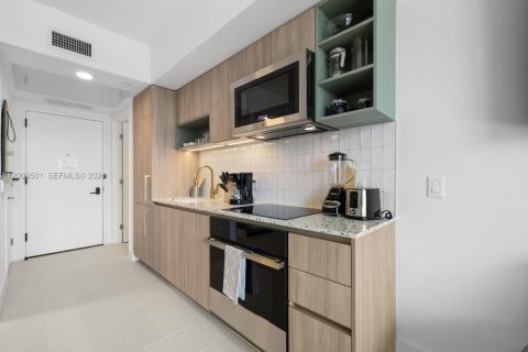 Condominio en venta en Miami, Florida, 1 habitación № 2076016 - foto 6