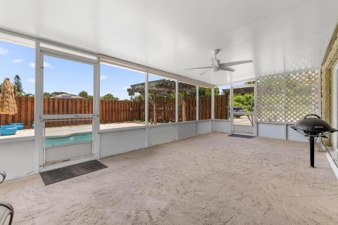 Casa en venta en Okeechobee, Florida, 3 dormitorios, 204.48 m2 № 2248522 - foto 27