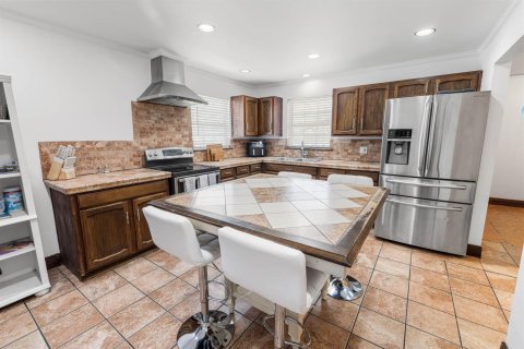 Casa en venta en Okeechobee, Florida, 3 dormitorios, 204.48 m2 № 2248522 - foto 4