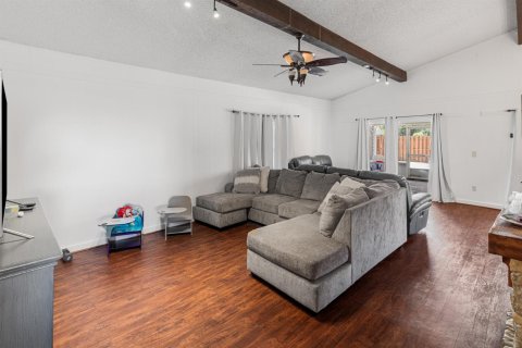 Casa en venta en Okeechobee, Florida, 3 dormitorios, 204.48 m2 № 2248522 - foto 9