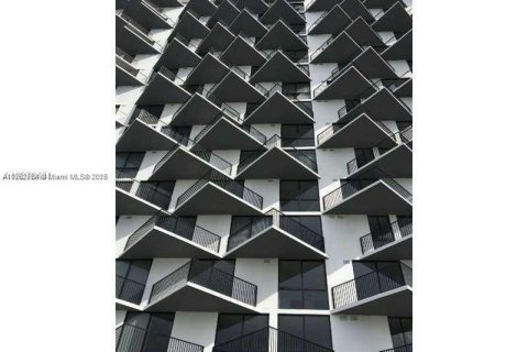 Купить кондоминиум в Дорал, Флорида 2 спальни, 101.91м2, № 1943103 - фото 1