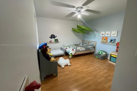Villa ou maison à louer à Pembroke Pines, Floride: 4 chambres, 194.44 m2 № 1945436 - photo 12