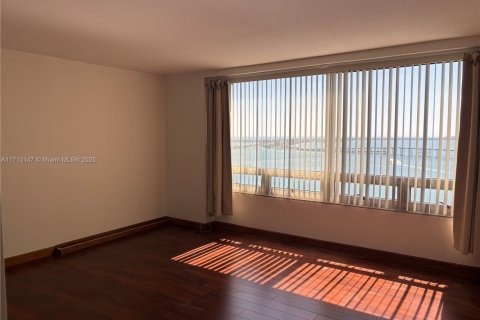 Купить кондоминиум в Майами, Флорида 2 спальни, 157.66м2, № 1697077 - фото 1