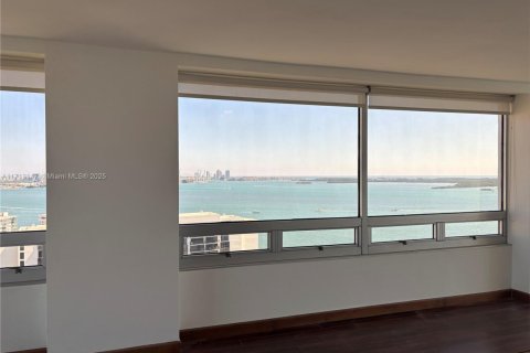 Купить кондоминиум в Майами, Флорида 2 спальни, 157.66м2, № 1697077 - фото 13
