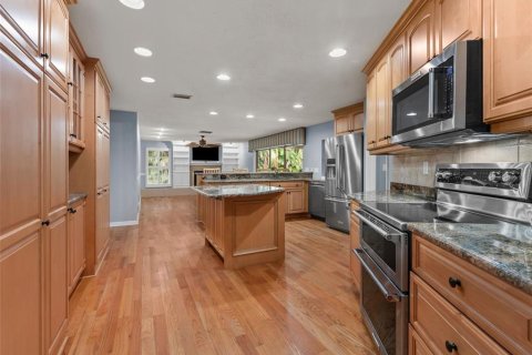Casa en venta en Clearwater, Florida, 4 dormitorios, 223.15 m2 № 1898721 - foto 11