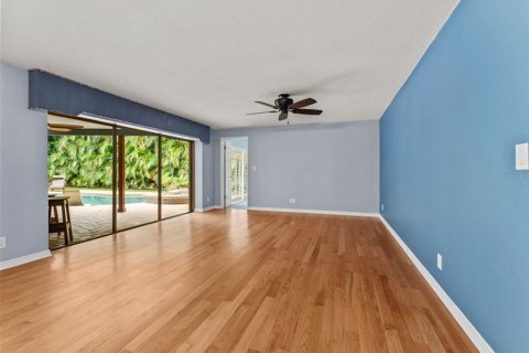 Casa en venta en Clearwater, Florida, 4 dormitorios, 223.15 m2 № 1898721 - foto 9
