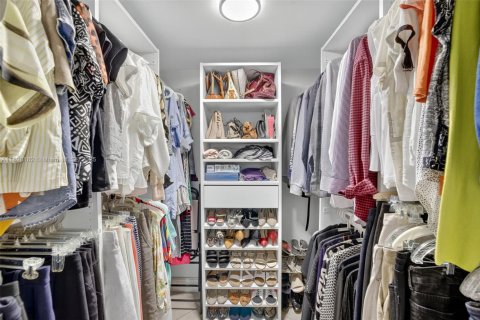 Купить кондоминиум в Халландейл-Бич, Флорида 2 спальни, 102.19м2, № 1956593 - фото 26