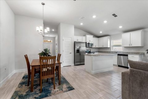 Villa ou maison à vendre à Dade City, Floride: 3 chambres, 159.79 m2 № 2149938 - photo 7
