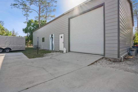 House in Fort Myers, Florida 4 bedrooms № 1395840 - photo 7
