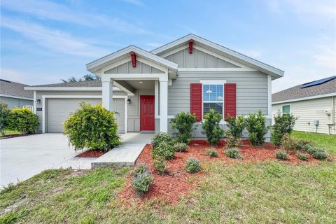 House in Haines City, Florida 3 bedrooms, 140.38 sq.m. № 1785145 - photo 1