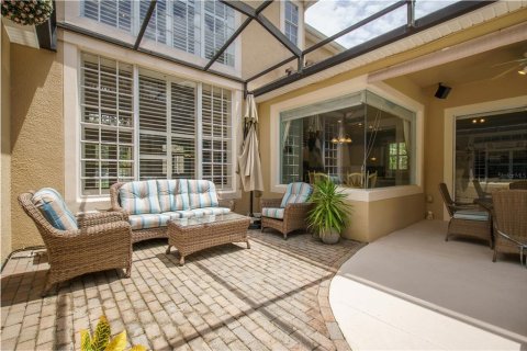 House in Winter Garden, Florida 4 bedrooms, 351.08 sq.m. № 1900905 - photo 5