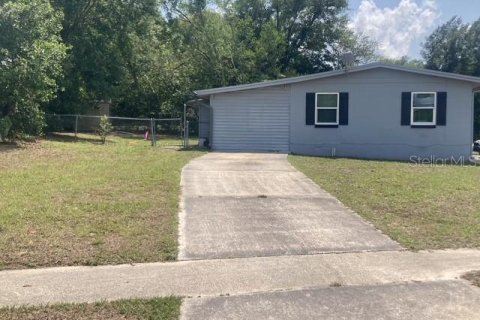 House in Deltona, Florida 3 bedrooms, 122.45 sq.m. № 1767980 - photo 30