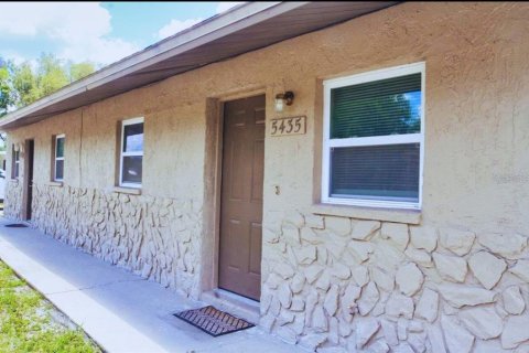 Apartamento en alquiler en New Port Richey, Florida, 2 dormitorios, 73.67 m2 № 1900886 - foto 1