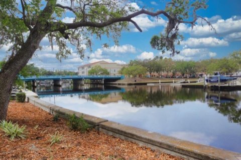 Apartamento en alquiler en New Port Richey, Florida, 2 dormitorios, 73.67 m2 № 1900886 - foto 19