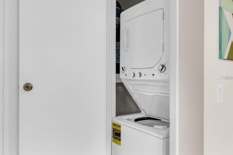 Apartamento en alquiler en New Port Richey, Florida, 2 dormitorios, 73.67 m2 № 1900886 - foto 5