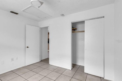 Apartamento en alquiler en New Port Richey, Florida, 2 dormitorios, 73.67 m2 № 1900886 - foto 11