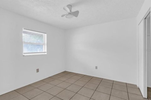 Apartamento en alquiler en New Port Richey, Florida, 2 dormitorios, 73.67 m2 № 1900886 - foto 10
