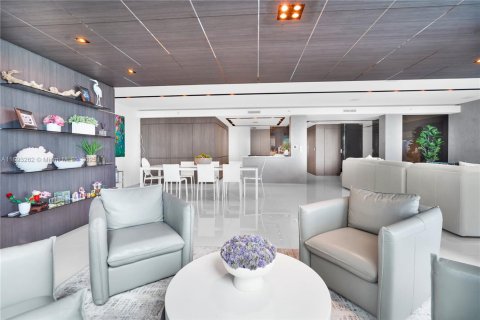 Condominio en venta en Hollywood, Florida, 2 dormitorios, 210.61 m2 № 2012552 - foto 13