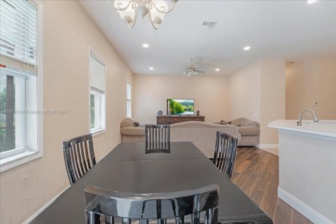 Casa en venta en Lehigh Acres, Florida, 3 dormitorios, 195.56 m2 № 1962325 - foto 27