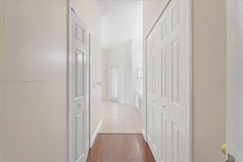 Casa en venta en Lehigh Acres, Florida, 3 dormitorios, 195.56 m2 № 1962325 - foto 20