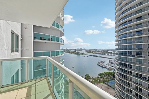 Снять в аренду кондоминиум в Майами, Флорида 1 спальня, 101.73м2, № 2058769 - фото 8
