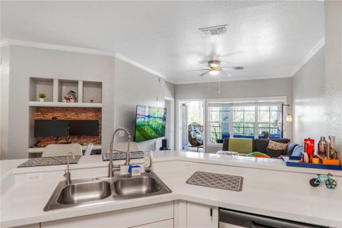 Condo in Orlando, Florida, 1 bedroom № 2231294 - photo 18
