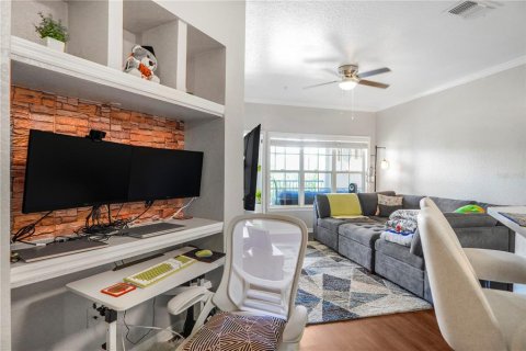 Condo in Orlando, Florida, 1 bedroom № 2231294 - photo 13