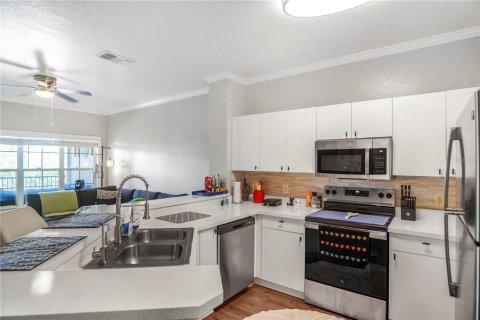 Condo in Orlando, Florida, 1 bedroom № 2231294 - photo 15