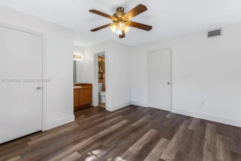 Copropriété à vendre à Dania Beach, Floride: 2 chambres, 86.86 m2 № 2090051 - photo 15