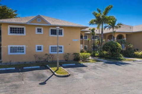 Copropriété à vendre à Dania Beach, Floride: 2 chambres, 86.86 m2 № 2090051 - photo 29
