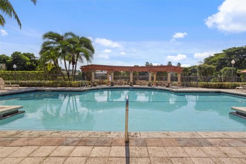 Condo in West Palm Beach, Florida, 2 bedrooms  № 1881778 - photo 23