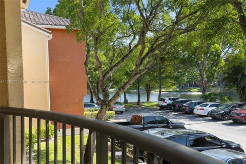 Condo in West Palm Beach, Florida, 2 bedrooms  № 1881778 - photo 25