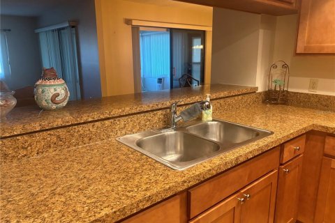 House in Clearwater, Florida 2 bedrooms, 105.44 sq.m. № 1522527 - photo 5