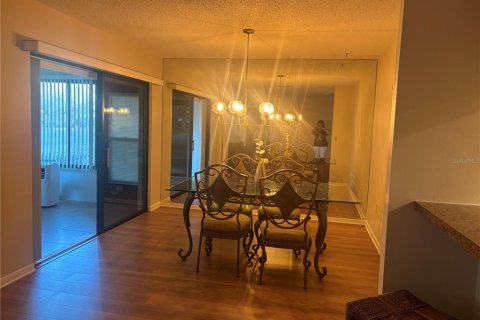 House in Clearwater, Florida 2 bedrooms, 105.44 sq.m. № 1522527 - photo 3