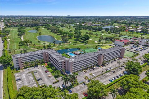 Снять в аренду квартиру в Пемброк-Пайнс, Флорида 1 спальня, 74.32м2, № 2152693 - фото 26