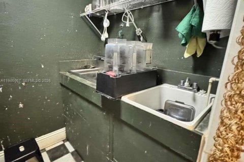 Immobilier commercial à vendre à Tampa, Floride № 2002550 - photo 5