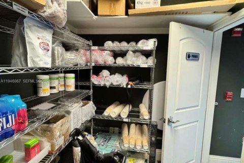 Immobilier commercial à vendre à Tampa, Floride № 2002550 - photo 7