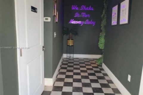 Immobilier commercial à vendre à Tampa, Floride № 2002550 - photo 11