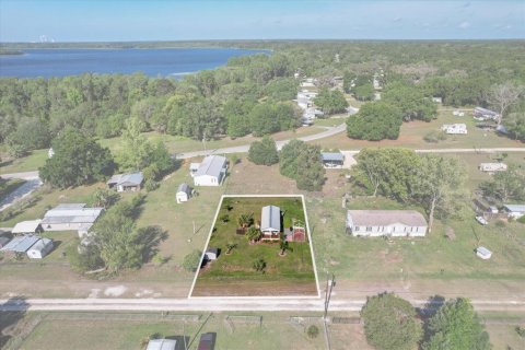 House in Inglis, Florida 1 bedroom, 47.38 sq.m. № 1631859 - photo 1