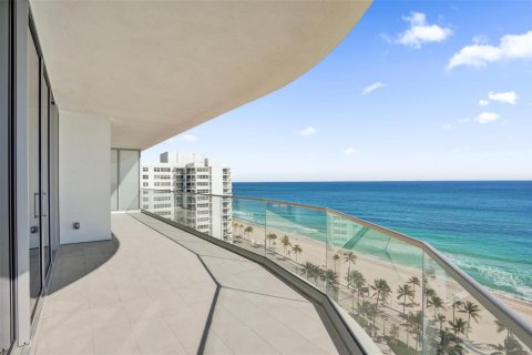 Condominio en venta en Fort Lauderdale, Florida, 3 dormitorios, 290.04 m2 № 2241934 - foto 10