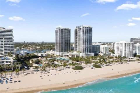 Condominio en venta en Fort Lauderdale, Florida, 3 dormitorios, 290.04 m2 № 2241934 - foto 2