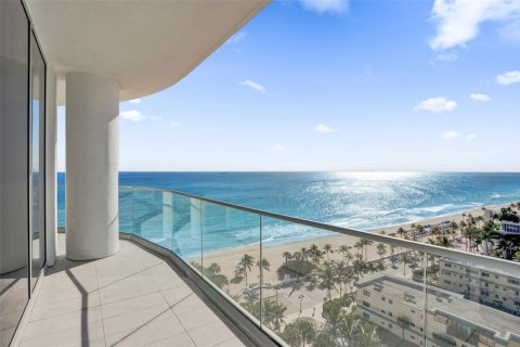 Condominio en venta en Fort Lauderdale, Florida, 3 dormitorios, 290.04 m2 № 2241934 - foto 12