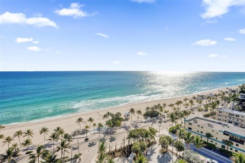 Condominio en venta en Fort Lauderdale, Florida, 3 dormitorios, 290.04 m2 № 2241934 - foto 8